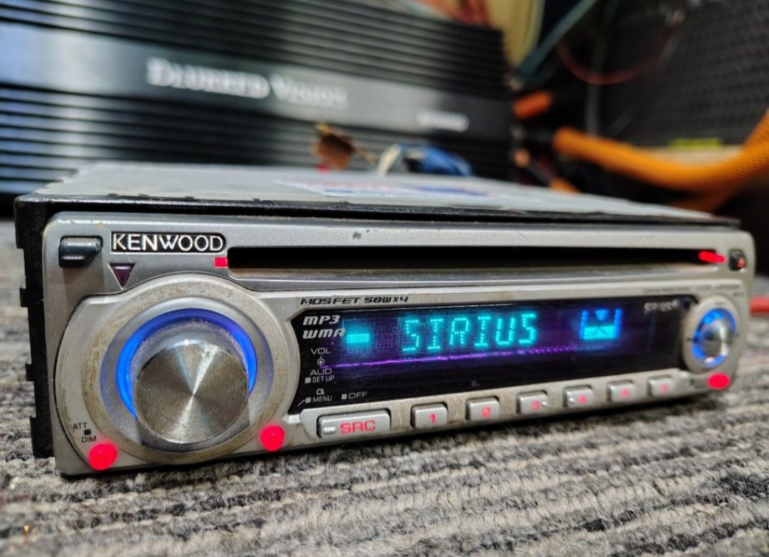 Kenwood KDC-MP228 With Detachable Face