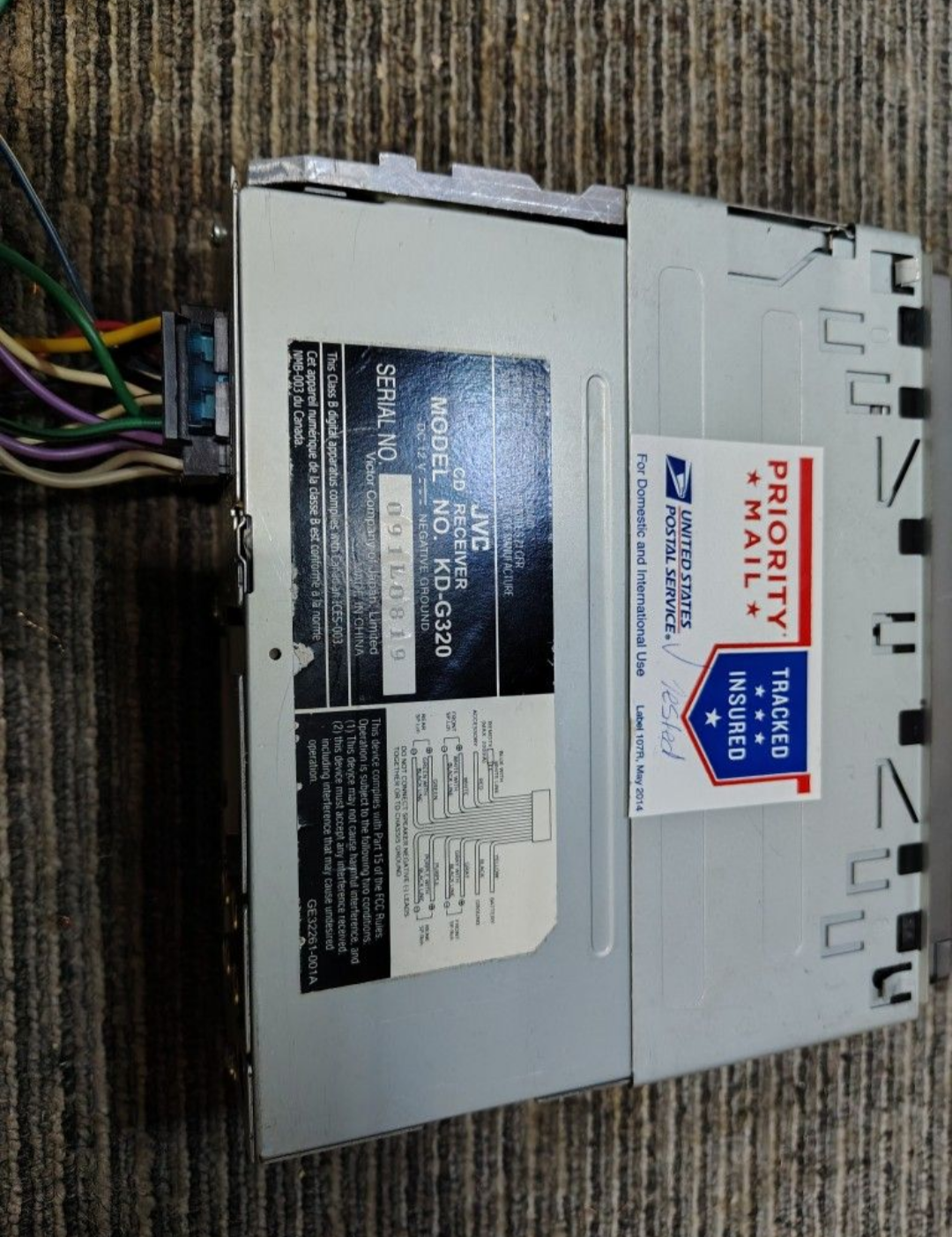 JVC KD-G320
CD receiver with MP3/WMA playback