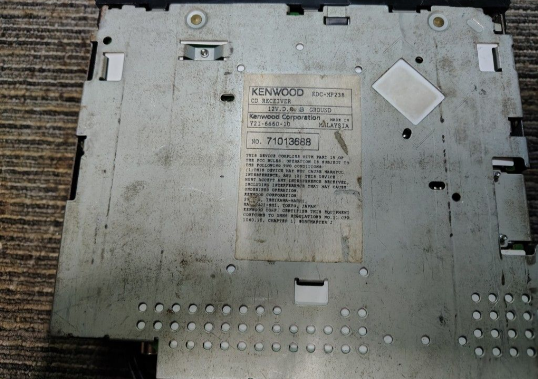 Kenwood KDC-MP238
CD receiver & Auxiliary