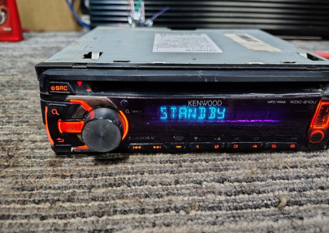 Kenwood KDC 210u Cd Receiver with USB Aux Inputs