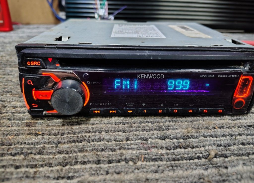 Kenwood KDC 210u Cd Receiver with USB Aux Inputs