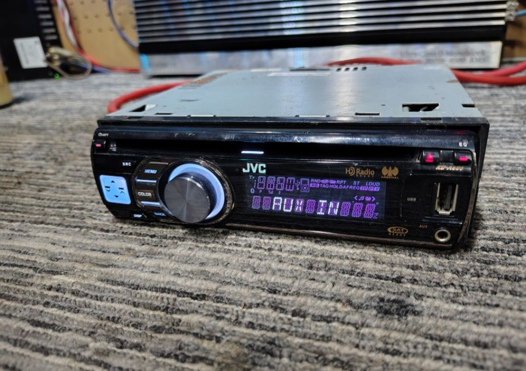 JVC Arsenal KD-A605
CD receiver Auxiliary Usb