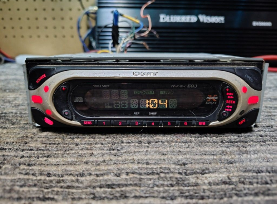 Sony CDX-L510X
CD Receiver