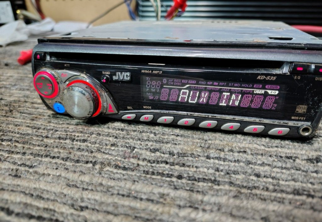 JVC KD-S35 In-Dash CD, MP3, WMA, AM/FM Receiver with iPod Controls and Front Panel Aux-in,
