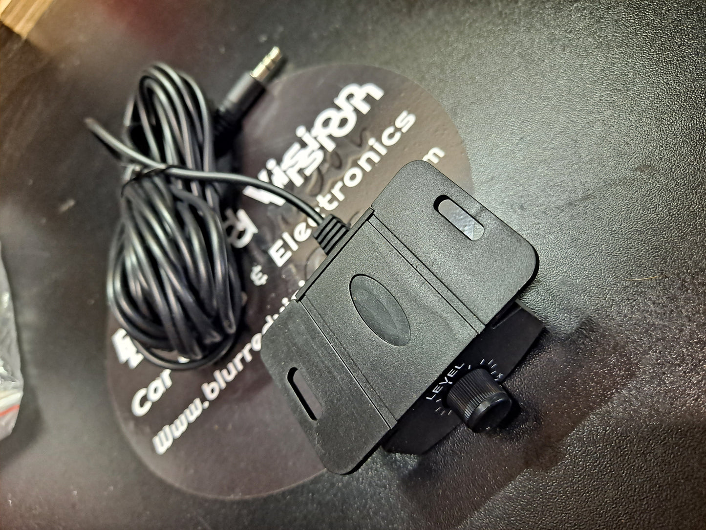 Blurred Vision Audio Universal Bass knob (3.5mm)