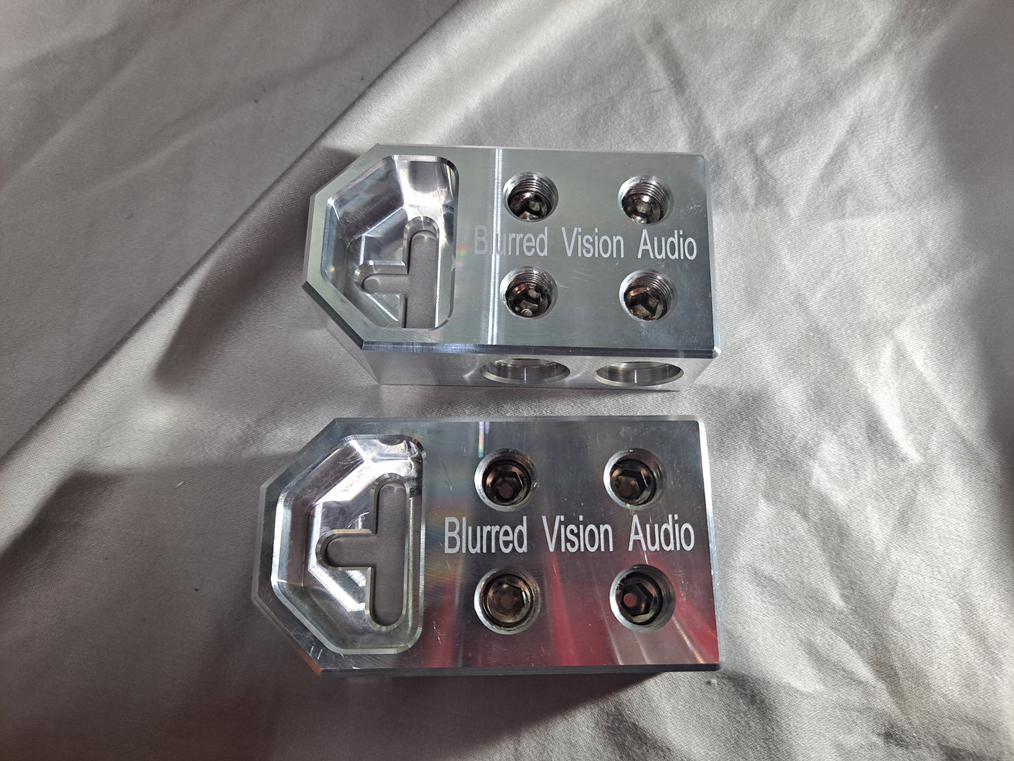 2*Blurred Vision Audio BV4SPOT- High Quality BOLT DOWN SET SCREW TYPE BATTERY TERMINALS