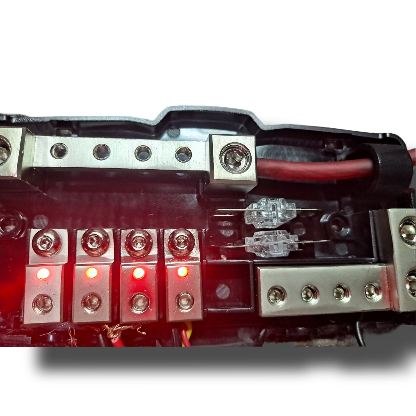 Blurred Vision Audio BV-PGDIS2WAY POWER & GROUND DISTRIBUTION BLOCK With 6 MINI ANL FUSES & HOLDER