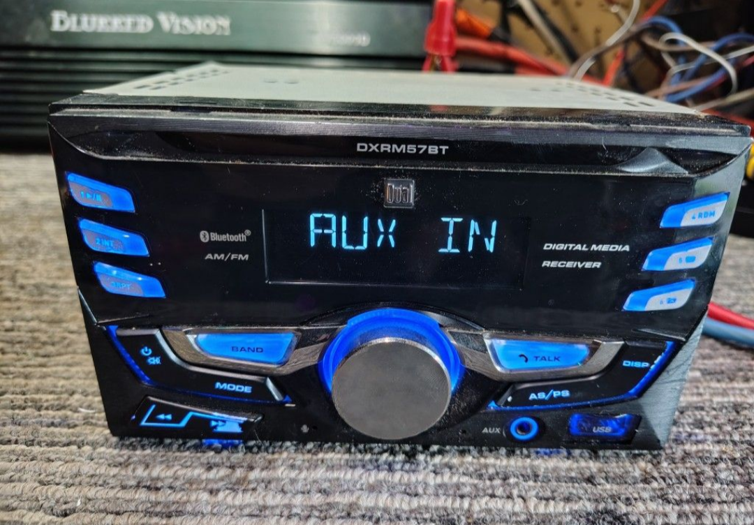 Dual DXRM57BT Digital media receiver