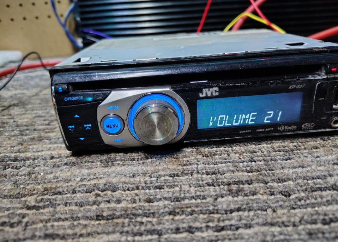 jvc kds-37 CD USB Auxiliary