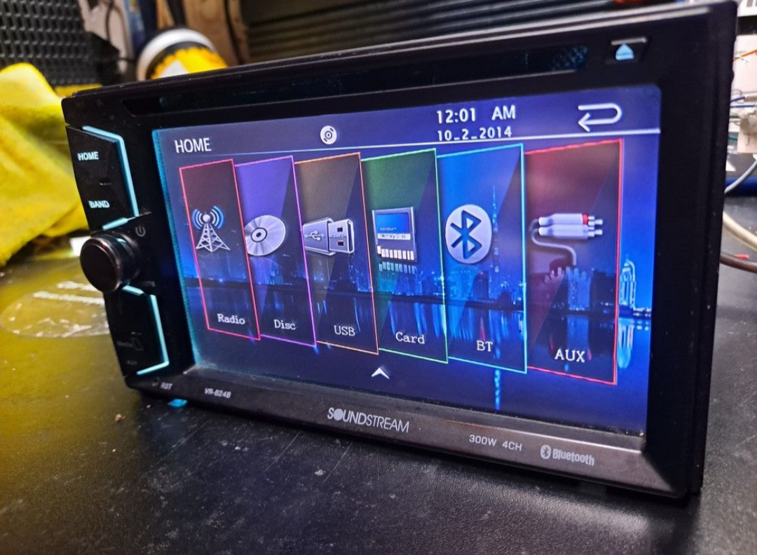 Soundstream VR-624B 6.2" Double DIN DVD Receiver with Bluetooth