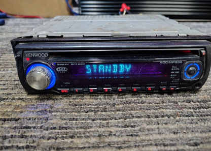 Kenwood KDC-MP238
CD receiver & Auxiliary