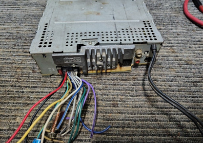 Kenwood KDC-MP238
CD receiver & Auxiliary