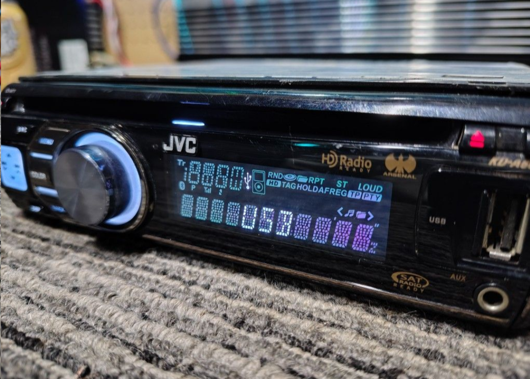 JVC Arsenal KD-A605
CD receiver Auxiliary Usb