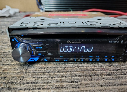 Pioneer DEH-X3910BT
CD receiver Bluetooth USB And Auxiliary