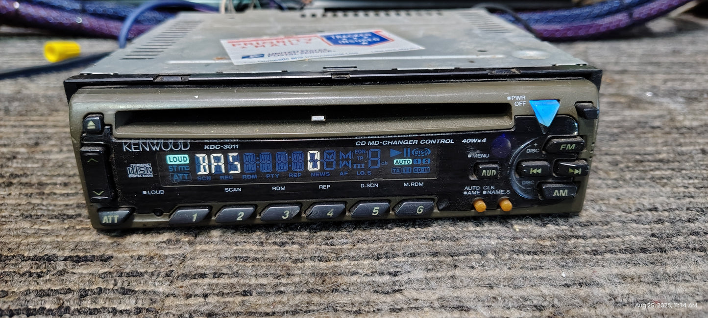 Old School Kenwood KDC-3011