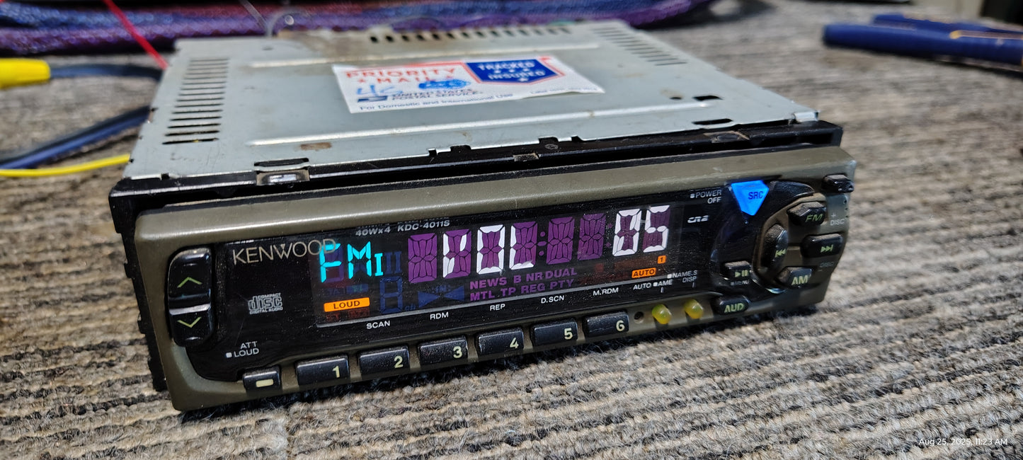 Old School Kenwood KDC-4011S
