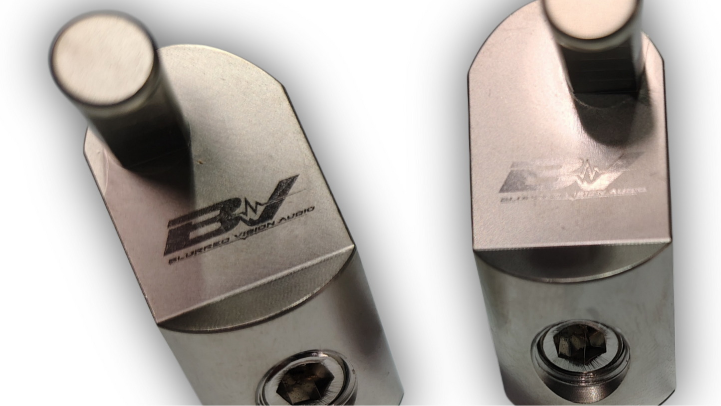 Blurred Vision Audio BV-AG10R
Pair of Angled Off Set 4 AWG to 1/0 AWG Amplifier Input Reducers