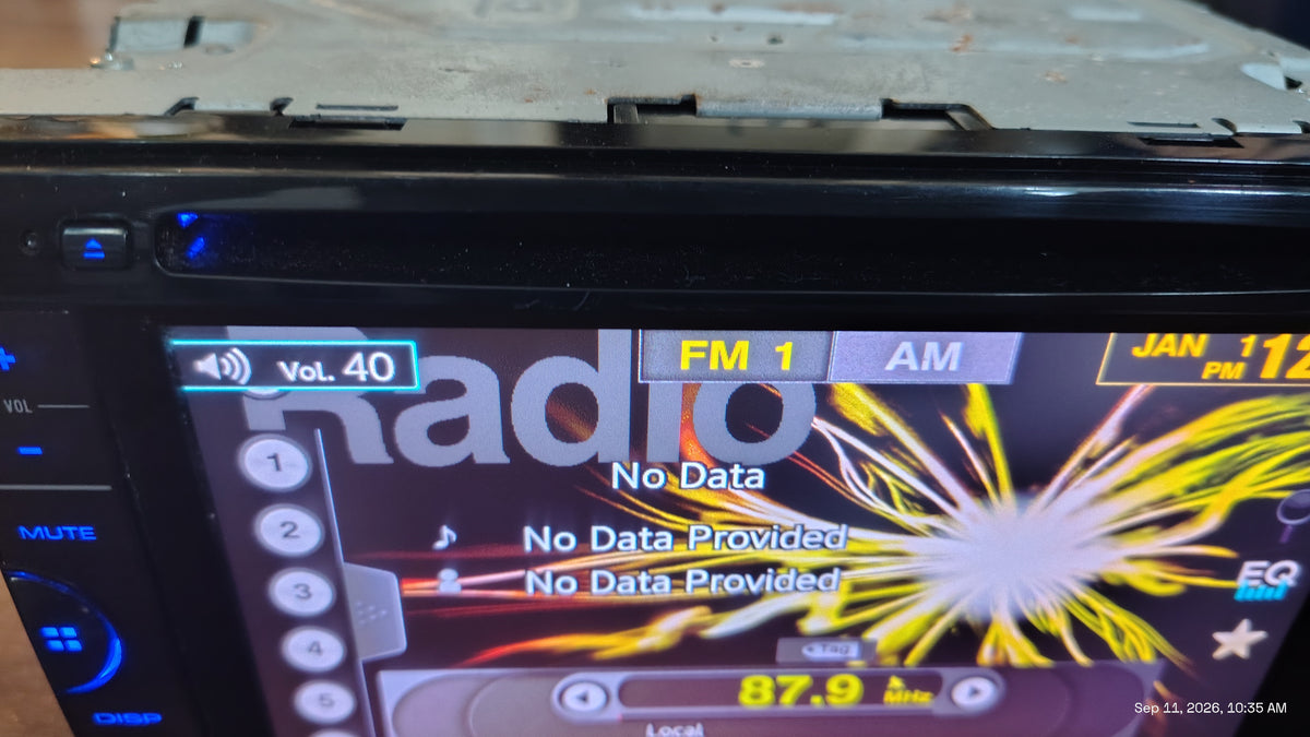Pioneer AVH-100DVD 2 DIN 6.2in Touchscreen CD/DVD Player USB  AUX Tested ✅