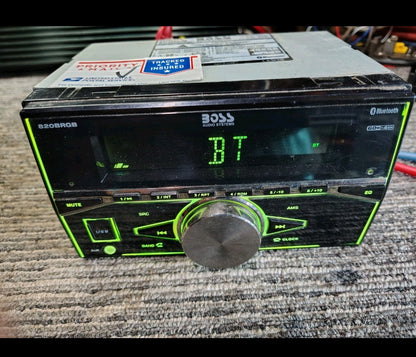 BOSS Audio Double Din 820BRGB Bluetooth USB AUXILIARY Tested ✅
