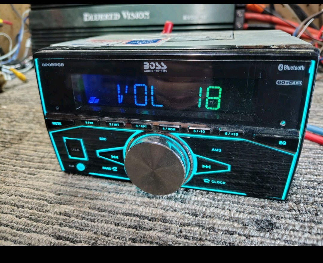 BOSS Audio Double Din 820BRGB Bluetooth USB AUXILIARY Tested ✅
