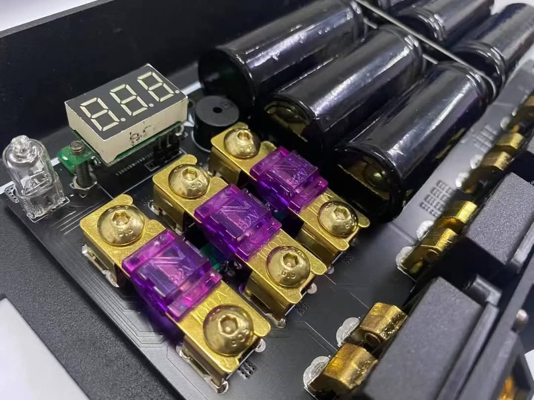 Blurred Vision Audio JL-20F Super Capacitor Bank (1-2k Watts)